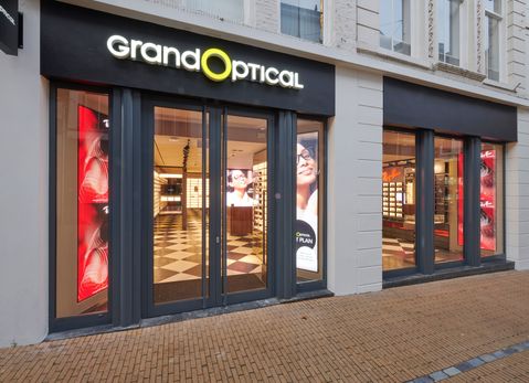 GrandOptical Deluxe: deze Groningse winkel oogt als het Champs-Élysées-filiaal