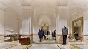 Zara Man presenteert mode tussen de bankkluizen in Rome