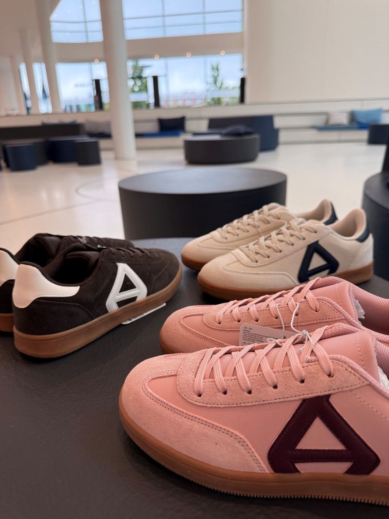 aldi-sneakers-vialinkedinAldiNord