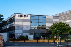 Amazon steekt ruim 15 miljard euro in Frankrijk voor logistiek, cloud en AI