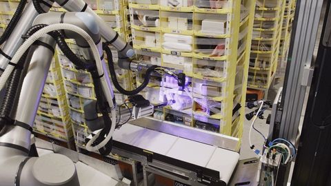 RetailTech: Amazon laat zijn robot voor het eerst voelen