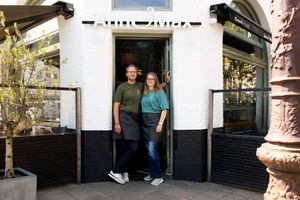 Anne&Max opent eerste espressobar