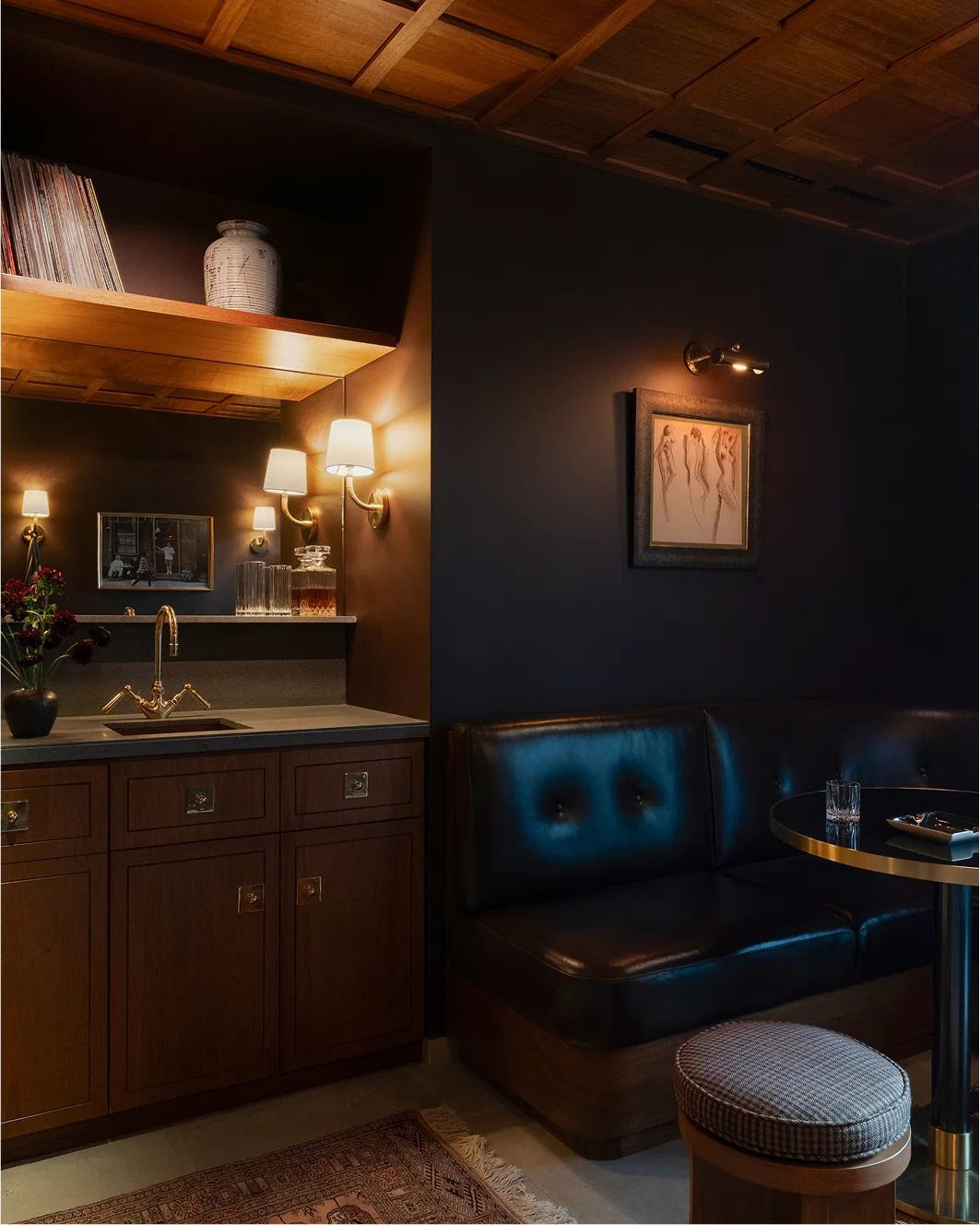 cafe binnen-geconverteerd-van-webp