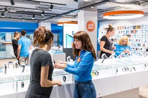 Coolblue strijkt met eerste winkel neer in Zeeland