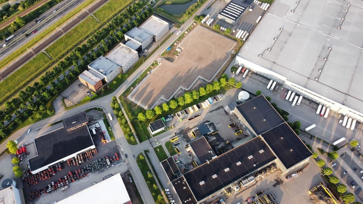 Tuinmeubelshop opent nieuw distributiecentrum