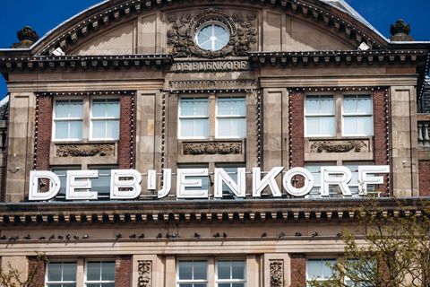 De Bijenkorf zet online bestellen grotendeels stop na cyberaanval