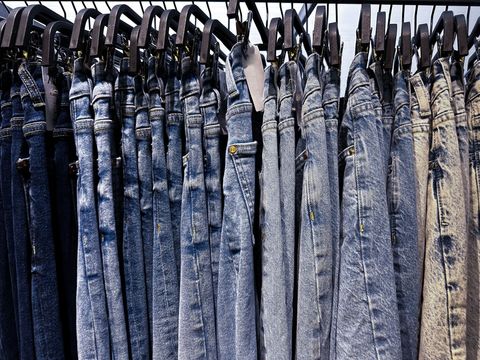 C&A sluit denimfabriek in Mönchengladbach