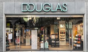 Douglas komt met winstwaarschuwing