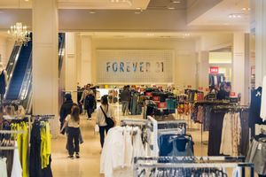 Forever 21: ooit de belofte van de fastfashionwereld, nu in de problemen door Temu en Shein