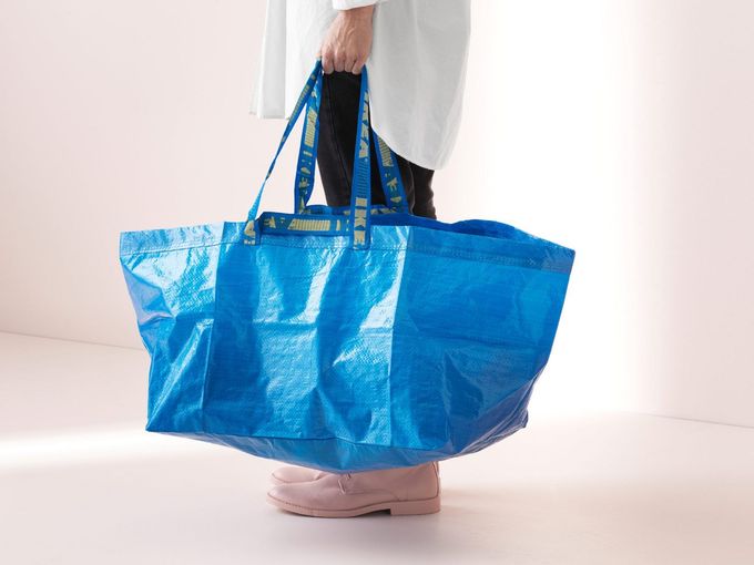 RetailSnippets: IKEA′s Frakta-tas bestaat 30 jaar en Kesbeke verzorgt een augurkenmenu bij KFC