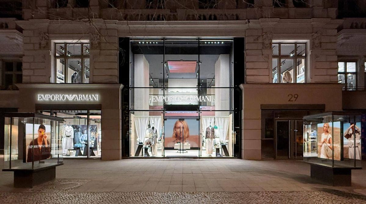 Emporio Armani's eerste Berlijnse flagshipstore focust op rust en merkbeleving