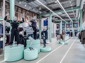 Een mintgroene wereld in de eerste Amerikaanse flagshipstore van Gymshark