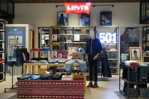 Levi's ziet omzet stijgen; nieuwe strategie lijkt vruchten af te werpen
