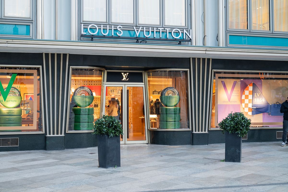 Luxeconcern LVMH heeft last van oorlog in Midden-Oosten