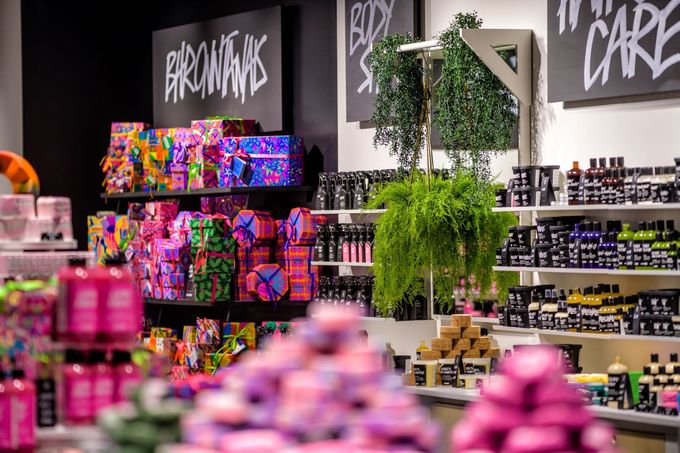30 jaar Lush: het cosmeticabuitenbeentje dat je moet ruiken, niet liken