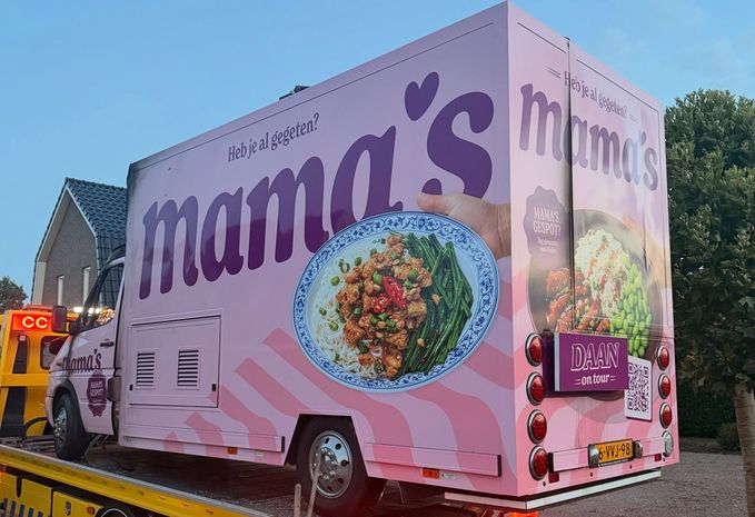 RetailSnippets: Foodtruck Mama's Maaltijden in vlammen en winkelwagenkunst bij Albert Heijn