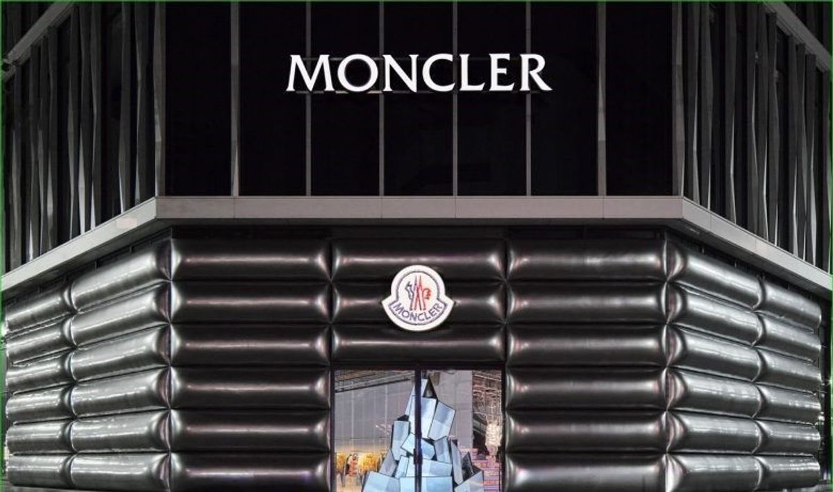 Moncler-ceo treedt af, topman Bottega Veneta volgt hem op