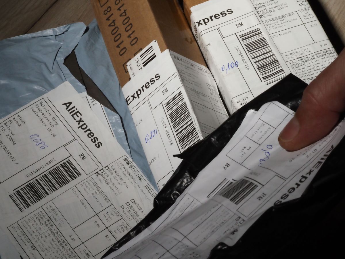 Pakketjes van buiten EU tot 5 euro duurder