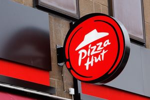 Video: Hoe Pizza Hut worstelde en verkocht werd