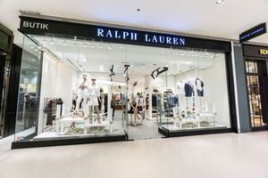 Ralph Lauren strikt voormalig Apple-topvrouw