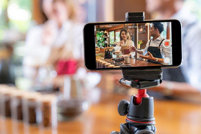 Waarom retailmedia hét antwoord is op stijgende kosten en AI-concurrentie