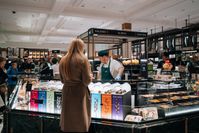 De reputatiecrisis van Harrods raakt vooralsnog niet de kassa