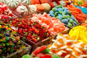 Hogere omzet in zoete en hartige snacks ondanks dalende consumptie