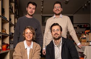 Braadbaas-eigenaren stappen in Spic'd