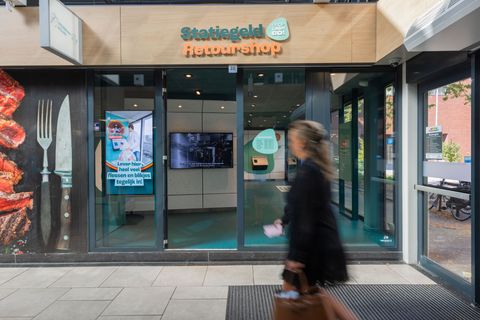 Statiegeld Nederland opent winkels voor inleveren blikjes en flesjes