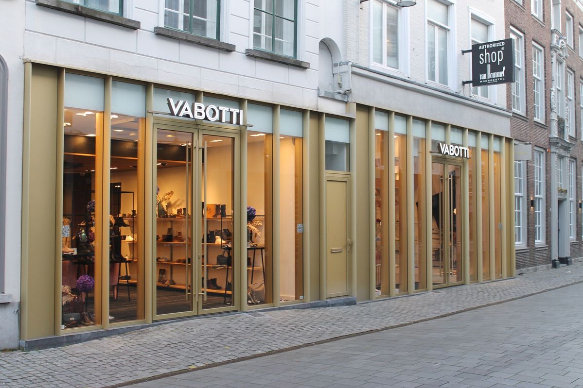 Vabotti-schoenenwinkels overgenomen door Assem en Floris van Bommel
