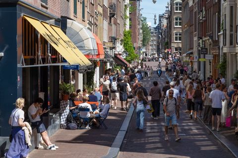 Consumptie huishoudens blijft toenemen