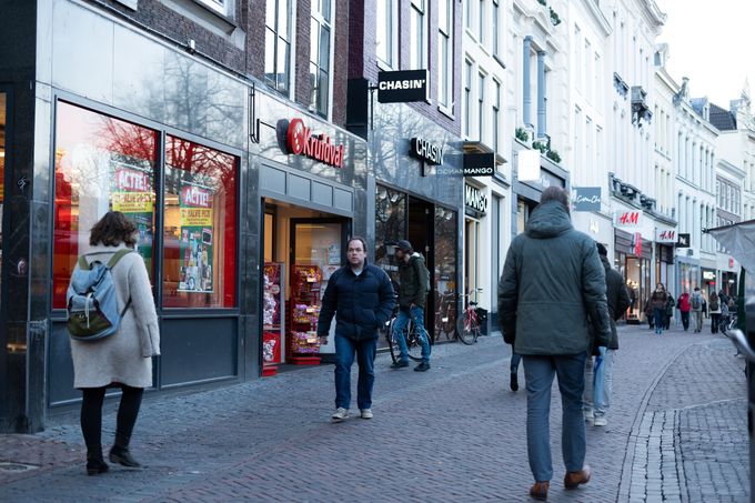 Consumentenvertrouwen daalt opnieuw