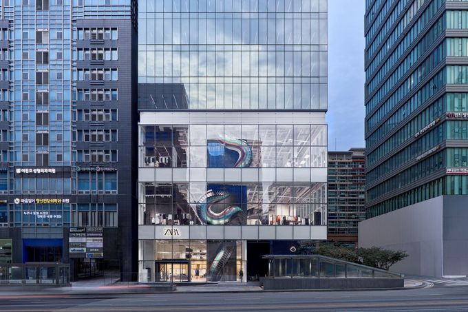Zara geeft Koreaanse kunst en mythologie hoofdrol in nieuwe flagshipstore