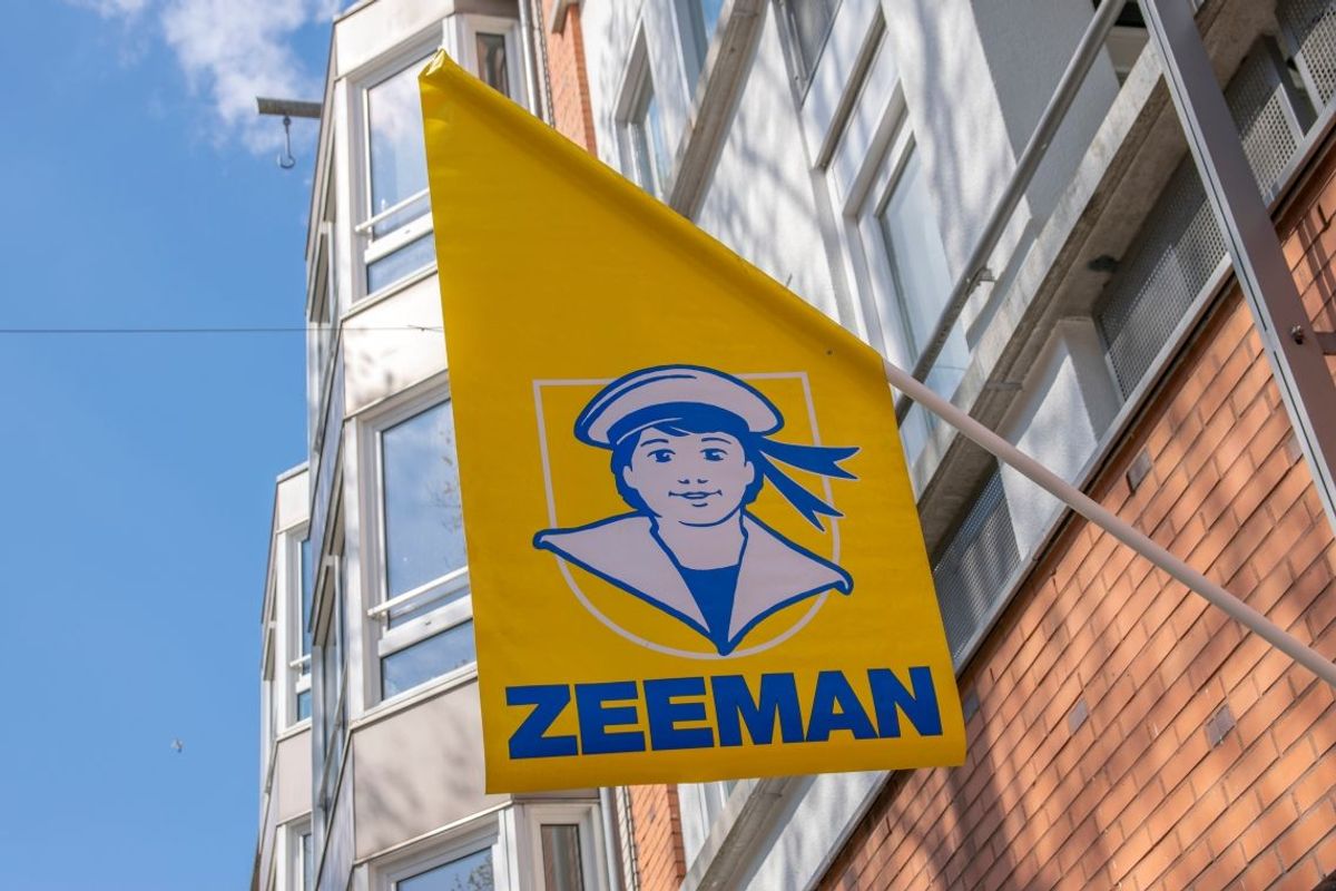 Sustainable Retail: Zeeman verkoopt sportsokken van afgedankte statiegeldtasjes
